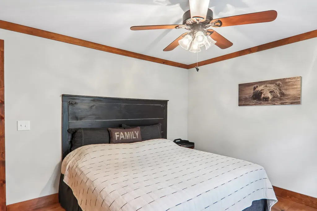 15 Spruce Court Sapphire NC 28774
