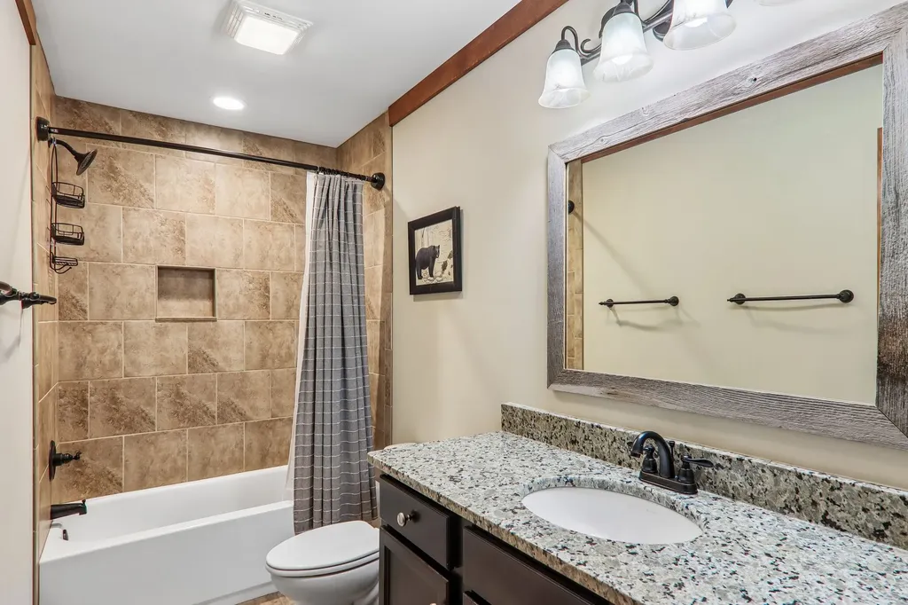 15 Spruce Court Sapphire NC 28774