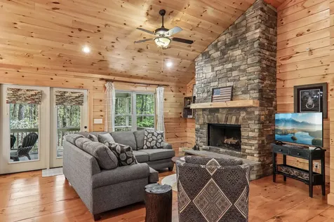 15 Spruce Court Sapphire NC 28774