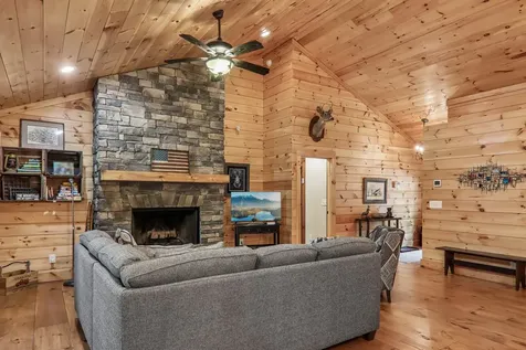 15 Spruce Court Sapphire NC 28774