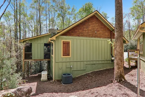 15 Spruce Court Sapphire NC 28774