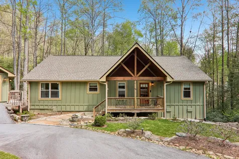 15 Spruce Court Sapphire NC 28774