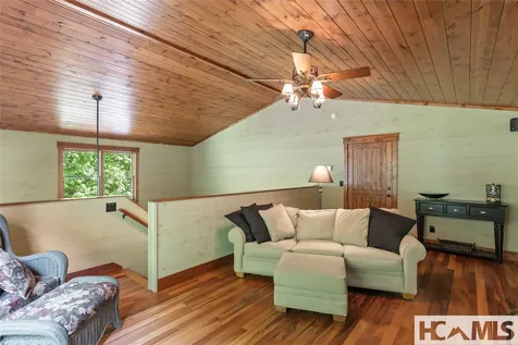 1285 Leafstone Circle Sylva NC 28779