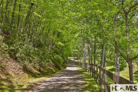 1285 Leafstone Circle Sylva NC 28779
