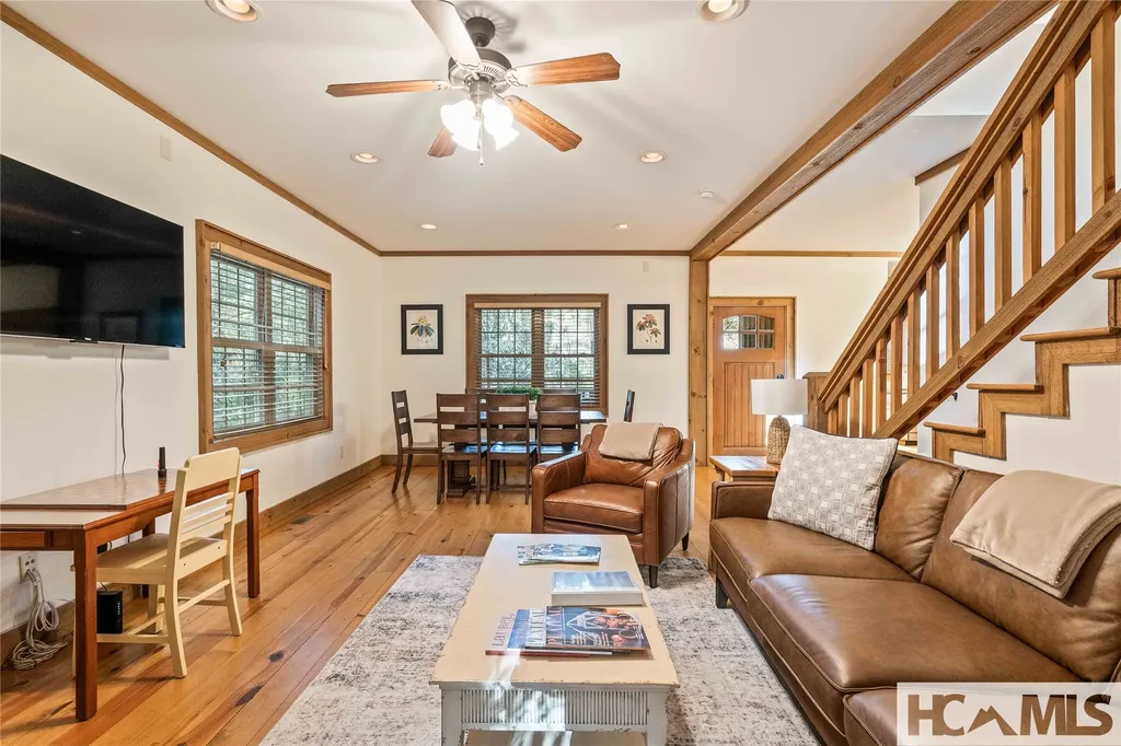 41 W Lance Road Cashiers NC 28717