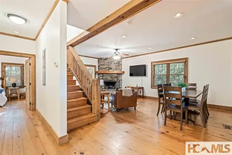 41 W Lance Road Cashiers NC 28717