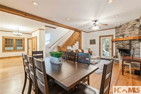 41 W Lance Road Cashiers NC 28717