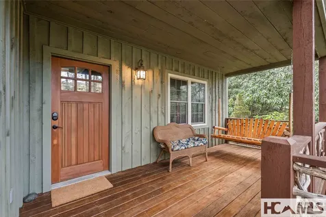 41 W Lance Road Cashiers NC 28717