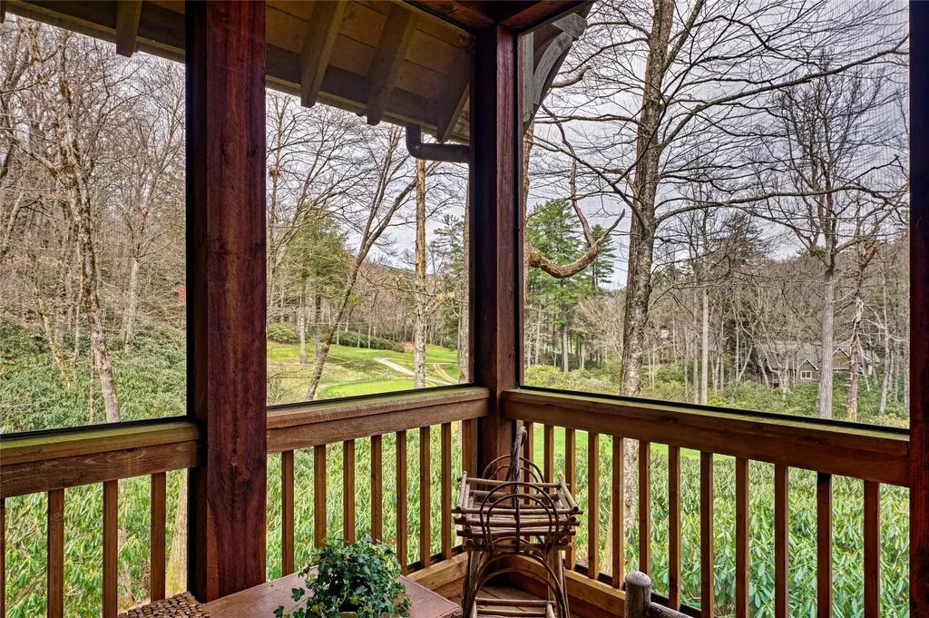 352 Moorewood Road Highlands NC 28741