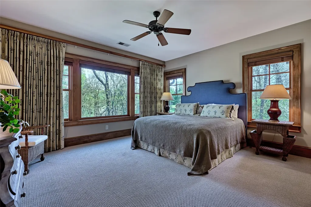 352 Moorewood Road Highlands NC 28741