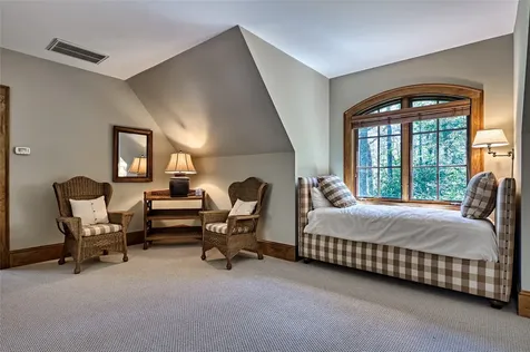 352 Moorewood Road Highlands NC 28741