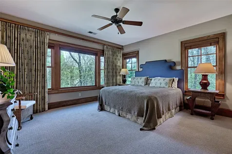 352 Moorewood Road Highlands NC 28741