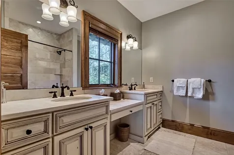 352 Moorewood Road Highlands NC 28741