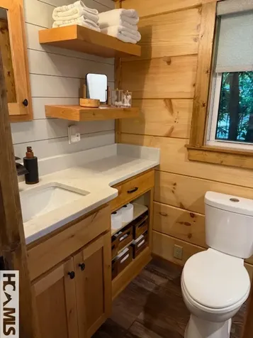 26 Cumberland Drive Lake Toxaway NC 28747