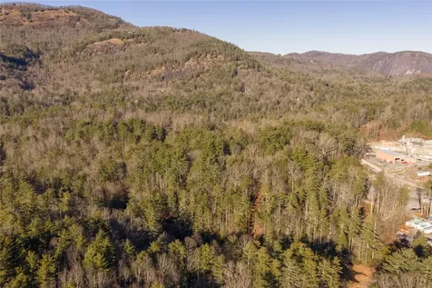 349 Lance Road Cashiers NC 28717