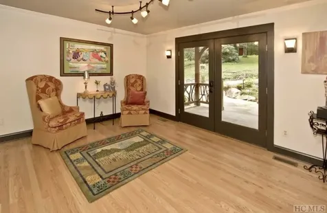 478 Hickory Knut Gap Road Highlands NC 28741
