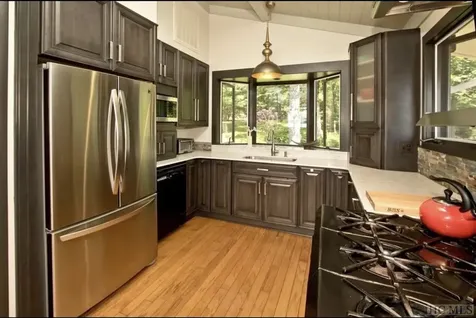 478 Hickory Knut Gap Road Highlands NC 28741
