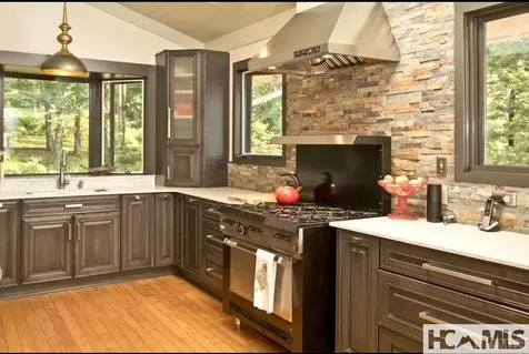 478 Hickory Knut Gap Road Highlands NC 28741