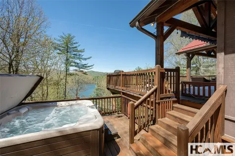 427 Rivard Road Glenville NC 28736