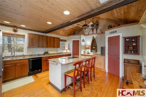 427 Rivard Road Glenville NC 28736