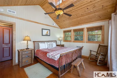 427 Rivard Road Glenville NC 28736