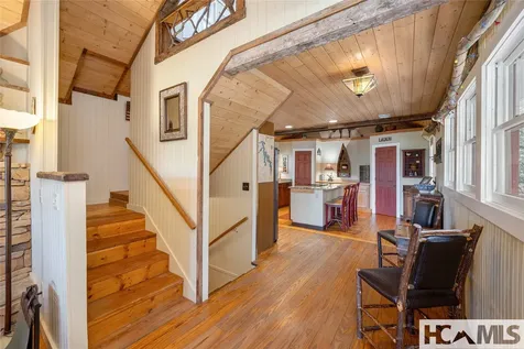 427 Rivard Road Glenville NC 28736