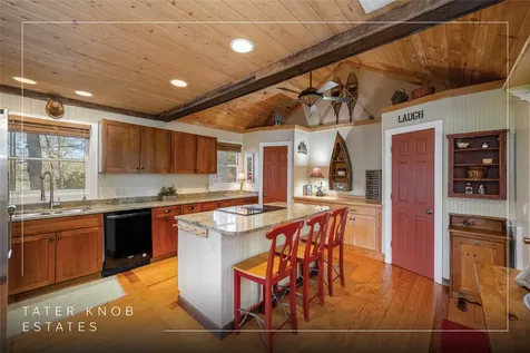 427 Rivard Road Glenville NC 28736