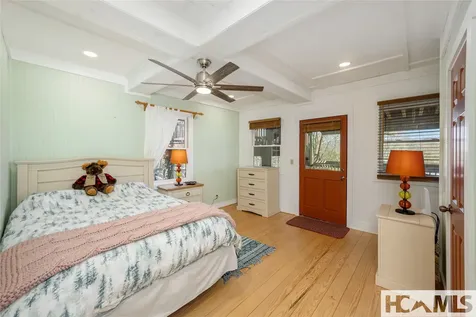 427 Rivard Road Glenville NC 28736