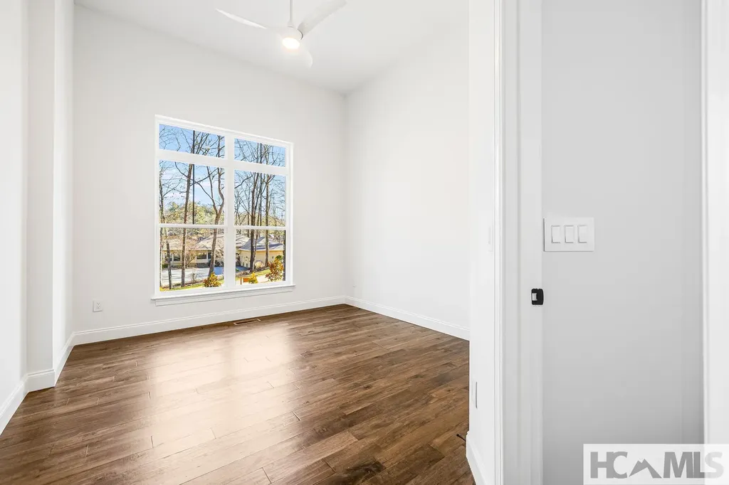 202 Lakeshore Drive Sapphire NC 28774