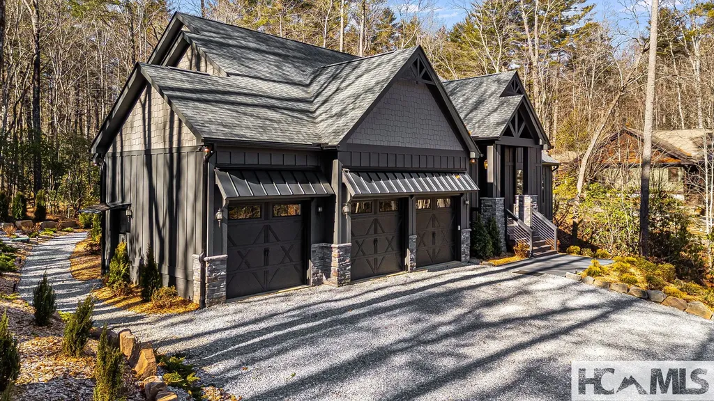 202 Lakeshore Drive Sapphire NC 28774