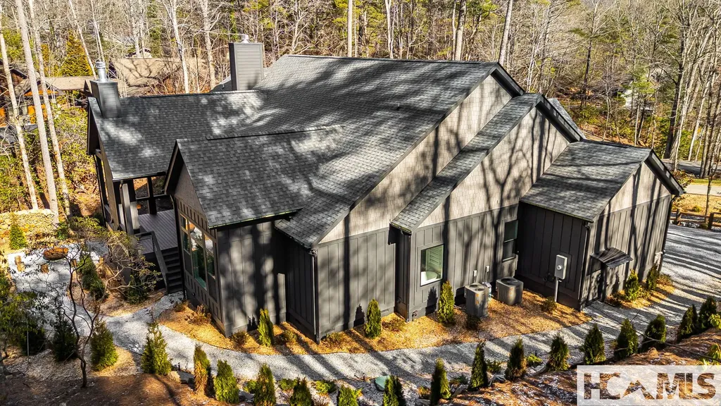 202 Lakeshore Drive Sapphire NC 28774