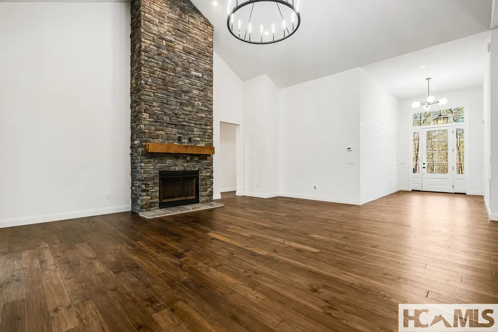 202 Lakeshore Drive Sapphire NC 28774