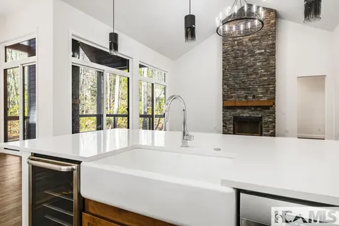 202 Lakeshore Drive Sapphire NC 28774