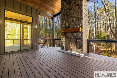 202 Lakeshore Drive Sapphire NC 28774