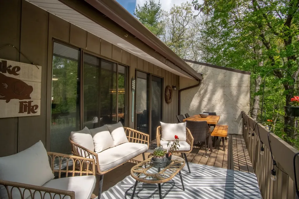 151 Overlook Road Sapphire NC 28774