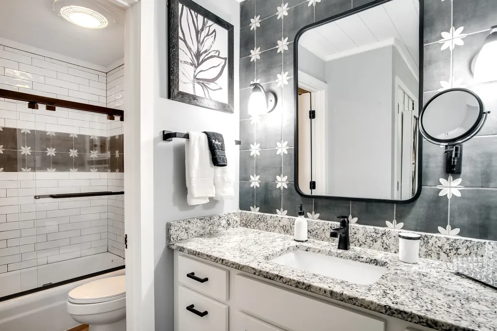151 Overlook Road Sapphire NC 28774