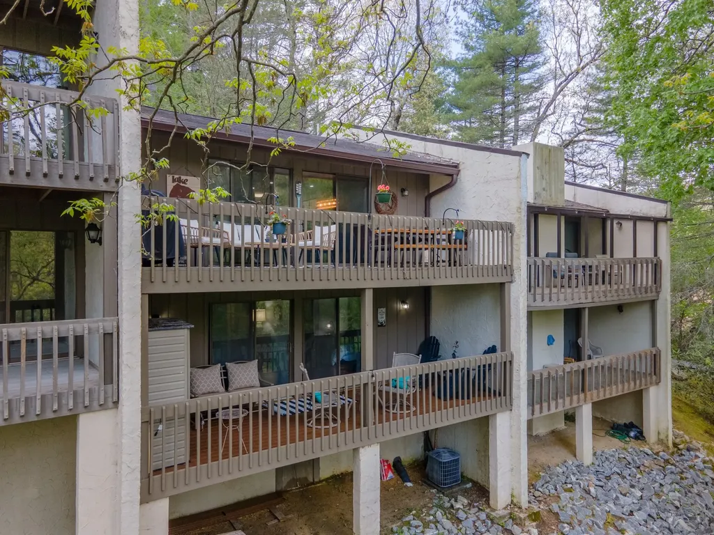 151 Overlook Road Sapphire NC 28774