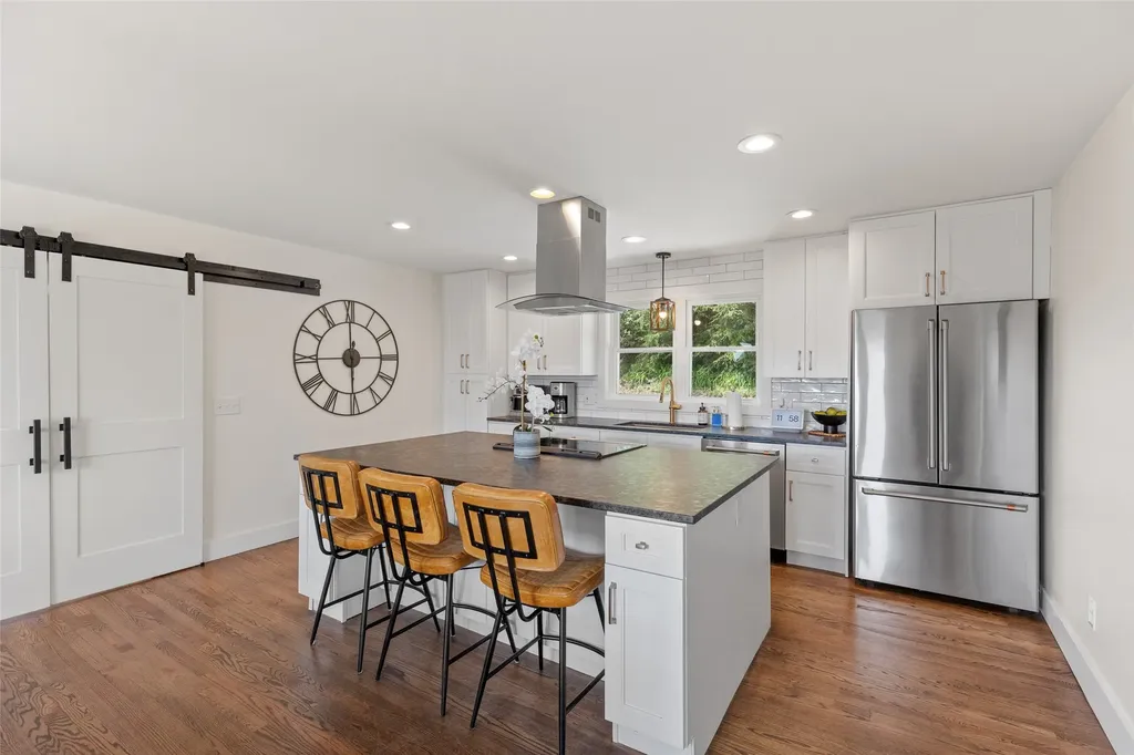 814 Dog Mountain Road Highlands NC 28741