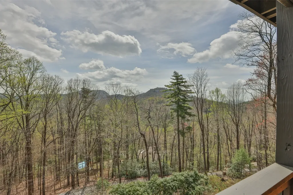 814 Dog Mountain Road Highlands NC 28741