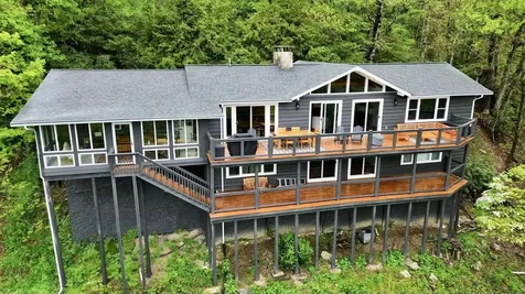 814 Dog Mountain Road Highlands NC 28741