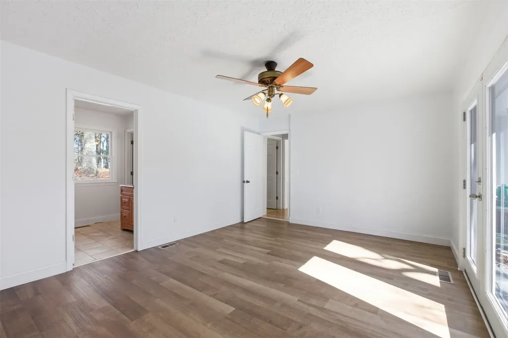 137 Pleasant Mountain Sky Valley GA 30537