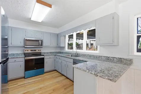 137 Pleasant Mountain Sky Valley GA 30537