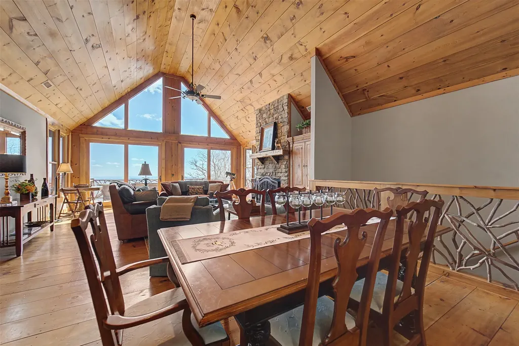1848 Trays Island Road Sapphire NC 28774