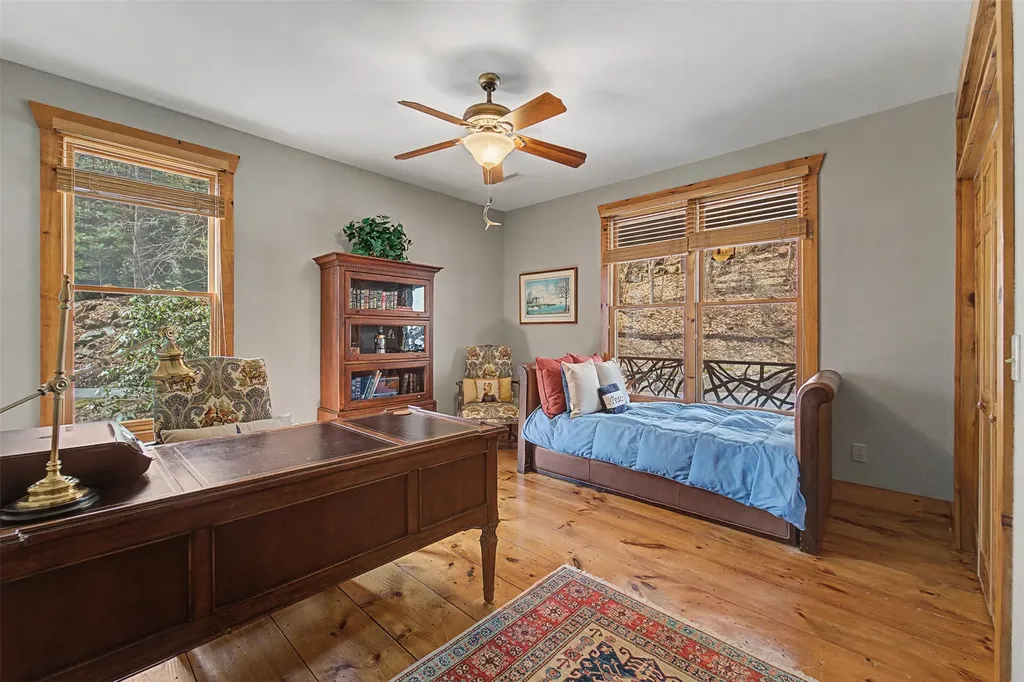 1848 Trays Island Road Sapphire NC 28774