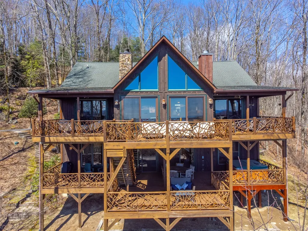 1848 Trays Island Road Sapphire NC 28774