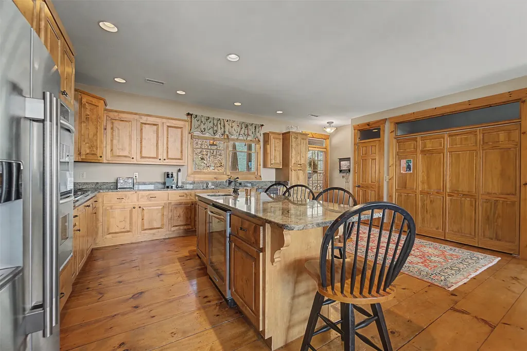 1848 Trays Island Road Sapphire NC 28774
