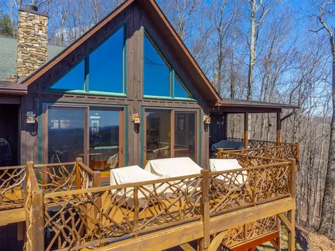 1848 Trays Island Road Sapphire NC 28774