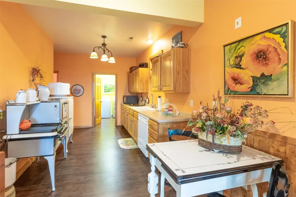 1783 W. Cliff Road Cullowhee NC 28723