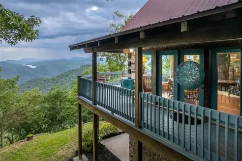 1783 W. Cliff Road Cullowhee NC 28723