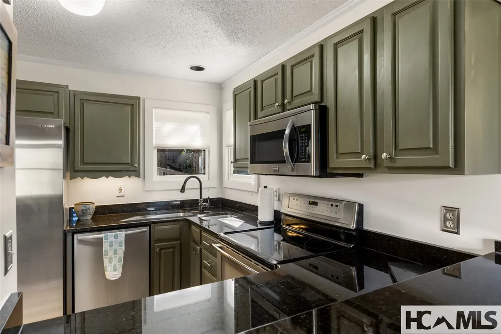 146 Racquet Club Villas Drive Sapphire NC 28774